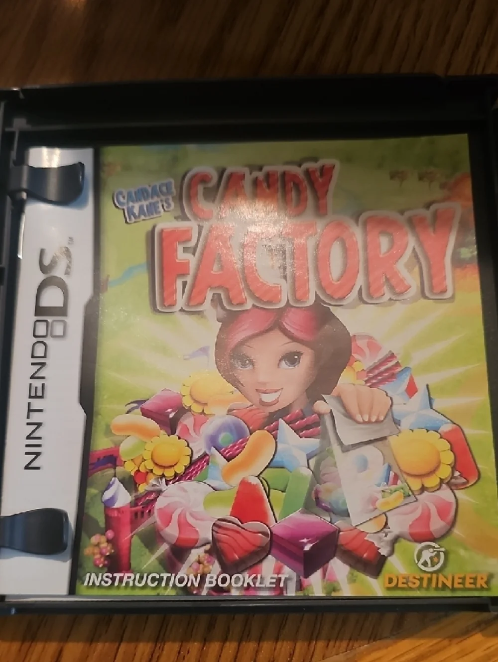 Nintendo DS Candy Factory – Green & Pink Cover Artwork Book Included